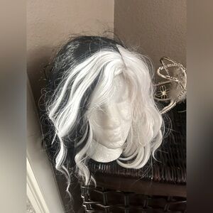 Cruella wig